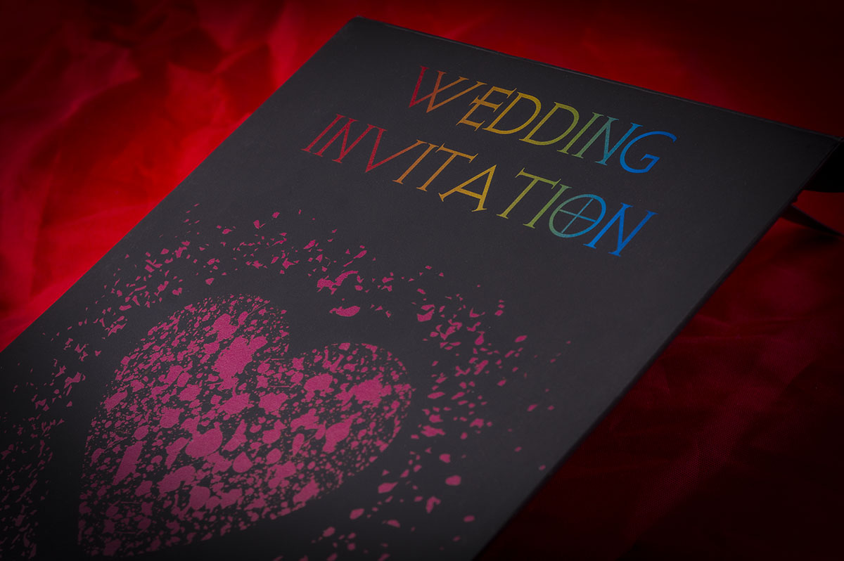 Конверт для свадебного приглашения из черной бумаги